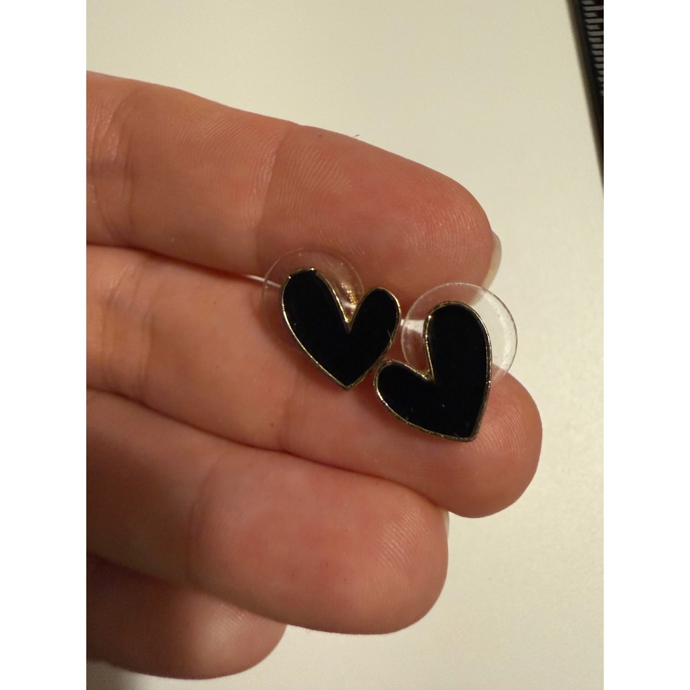 Black Enamel Heart Stud Earrings Gold Tone Minimalist‎ Romantic Jewelry